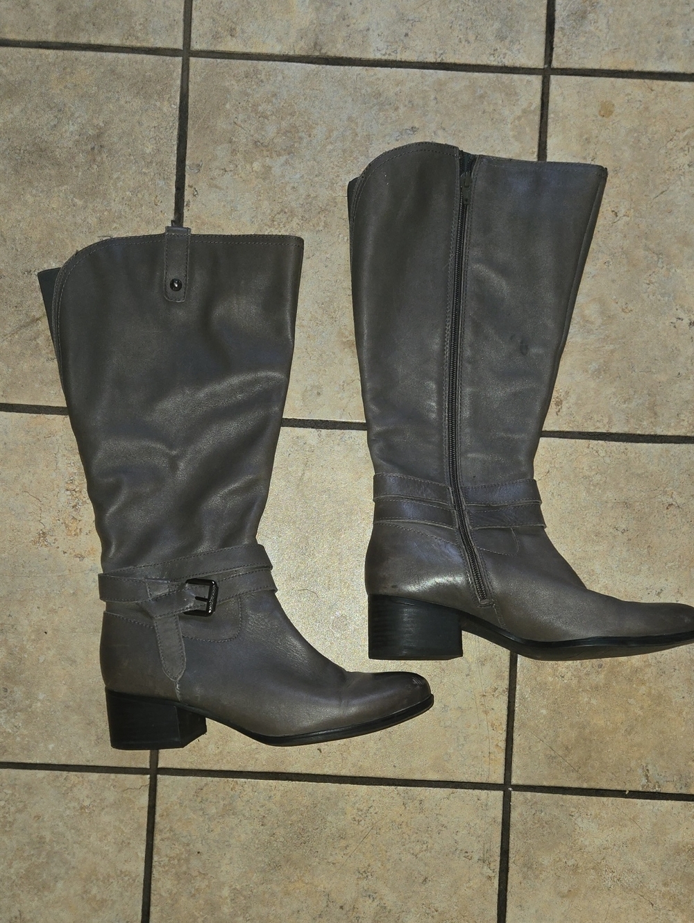 Naturalizer Leather Women's Boots Classic Buckle Detail - Picture 2 of 7